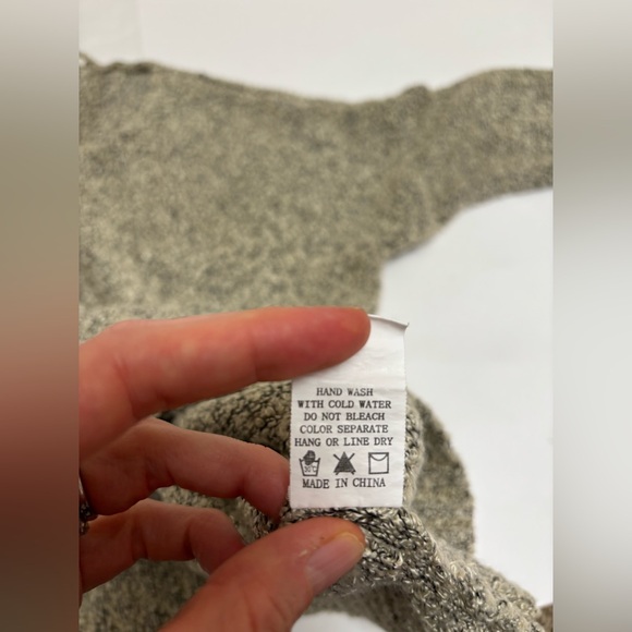 Debut Boucle knit oversized v-neck sweater textured‎ size S/M beige black - Picture 11 of 11